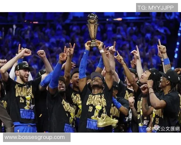 俄克拉荷马城首次夺冠 迎来历史性时刻 NBA总冠军旗帜飘扬! 俄克拉荷马城首次夺冠 迎来历史性时刻 NBA总冠军旗帜飘扬!