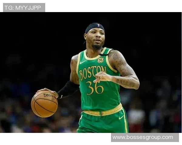 雷迪克盛赞斯玛特以四次抢断展现防守激情投篮准备充分