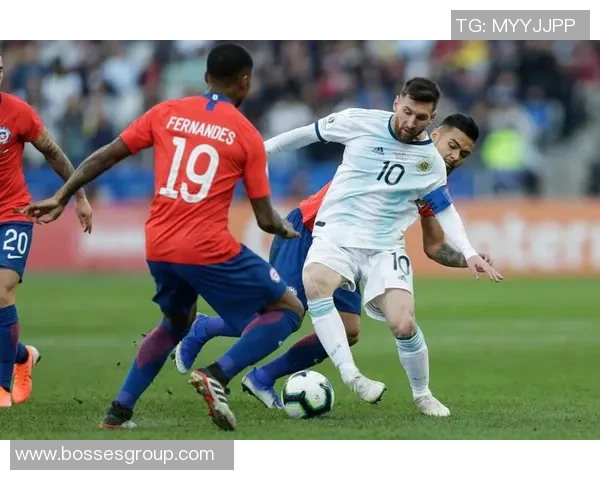 世青赛决赛半场摩洛哥2-0领先阿根廷 扎比里双响助力球队占优 世青赛决赛半场摩洛哥2-0领先阿根廷 扎比里双响助力球队占优