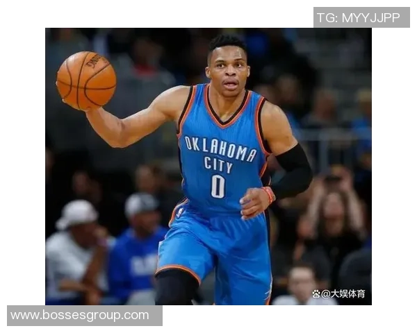 威少手持MVP奖杯回顾经典瞬间 KD看到雷霆冠军戒指时的震撼表情