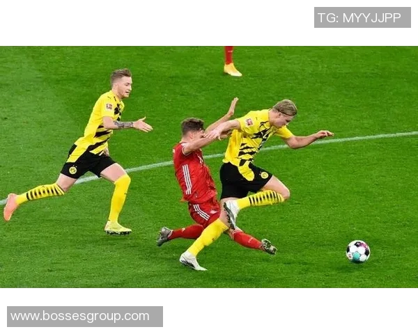 小贝林解围失误奥利塞铲射破门拜仁2-0领先多特